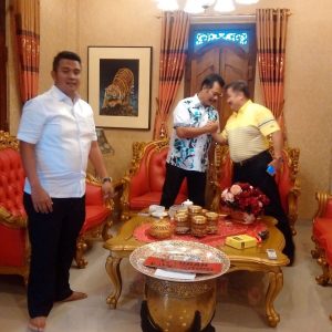 Soerya Respationo dan Asmin Patros salam Komando dan kehadiran Apri Sujadi