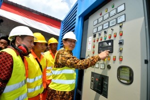 PLTD 6 MW DI KUNDUR DIRESMIKAN OLEH PJ.GUB IR. AGUNG MULYANA