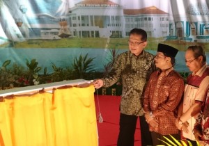 AGUNG MULYANA RESMIKAN GRAHA BP3KR