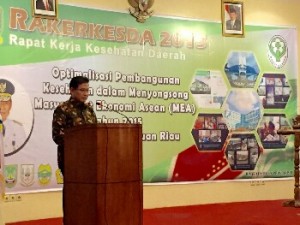 Gubernur : Maksimalkan Sektor Kesehatan Songsong MEA