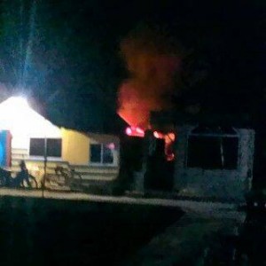 Akibat Lilin Satu Rumah Ludes Terbakar