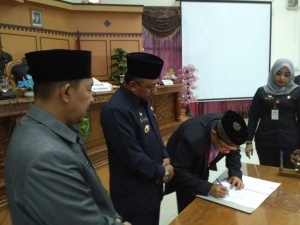 Pemko dan DPRD Tanjungpinang sahkan Ranperda OPD