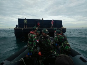 Bantu Kapal Tongkang, Lantamal IV terjunkan unit Jatanrasla