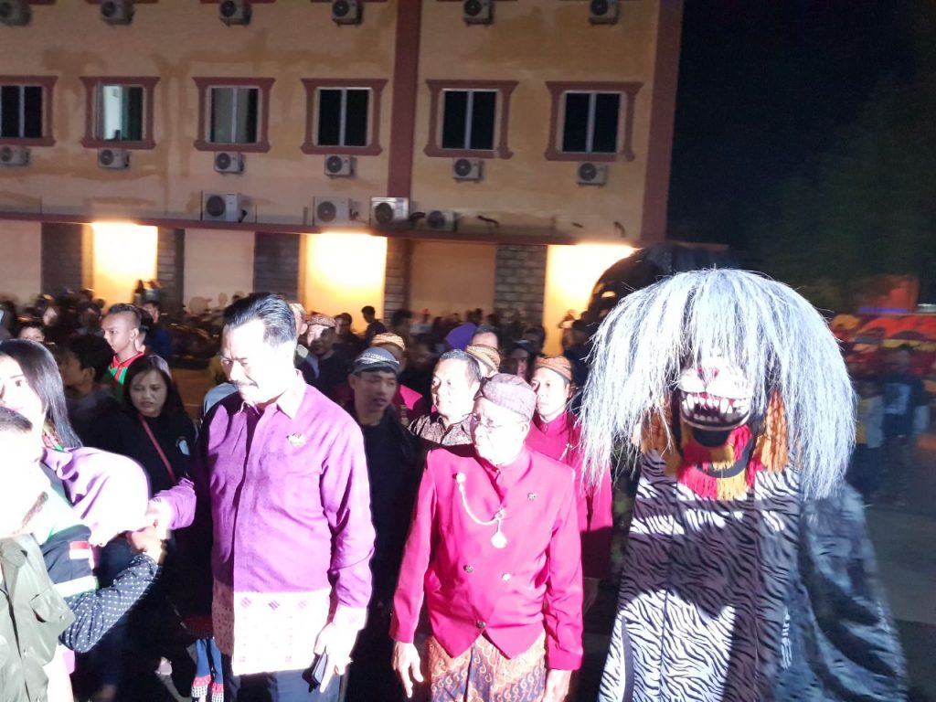 Dengan mengenakan Batik Kepri, Soerya hadir di Harlah Ke-6 Paguyuban WBC