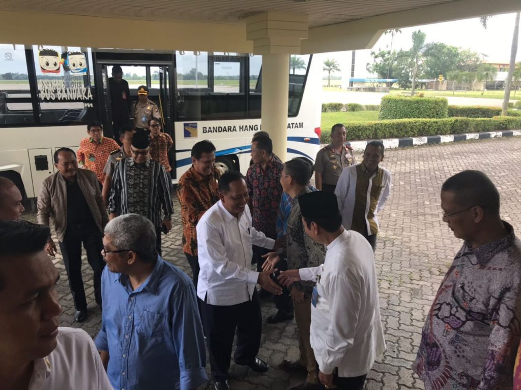 Kadisdik Kepri sambut kedatangan Mendikbud dan Menpan