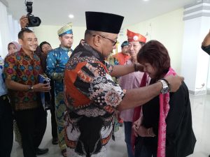 Lis Sambut Kedatangan Wisman Perdana