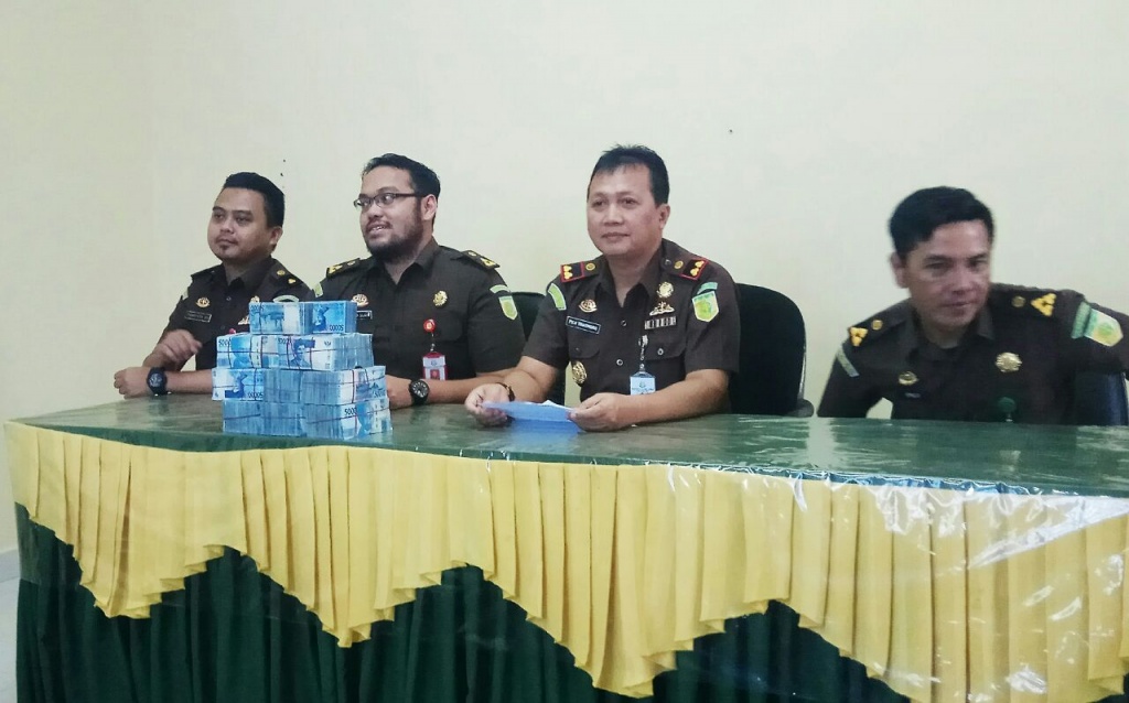 Kejari Lingga berhasil selamatkan Uang Negara RP460.466.400