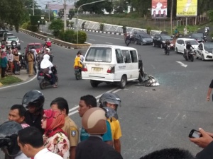 Tragis, kecelakaan di Jalan Wiratno tewas di tempat