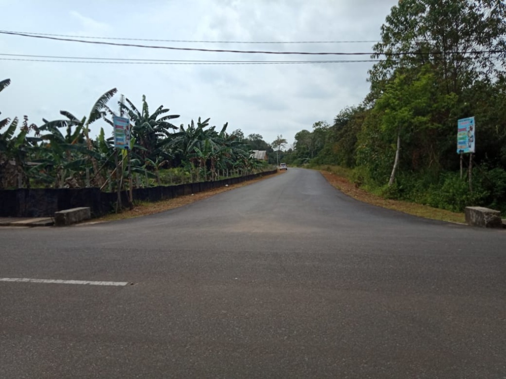 Terbentang Di Tengah Kota, Jalan Raya Itu Belum Miliki Nama