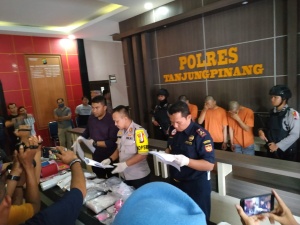 Dibantu Polrestabes Surabaya, Satresnarkoba Tanjungpinang Ungkap Jaringan Internasional