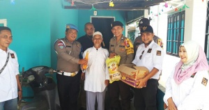 Terima Bantuan, Warga : Terima kasih Polisi dan Himpunan Melayu Raya