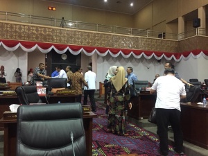 Gubernur Tak Hadiri Paripurna, Sarafudin Meradang