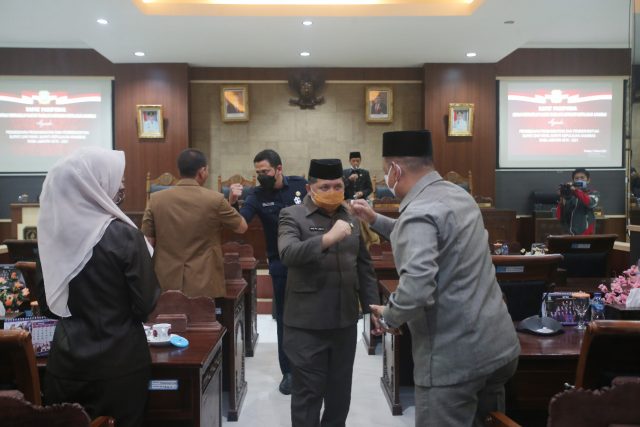 DPRD Gelar Rapat Paripurna, Mengusulkan Pemberhentian Bupati dan Wakil Bupati Anambas