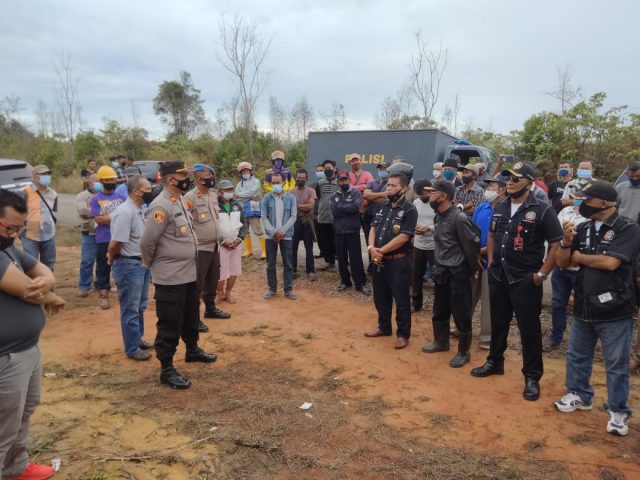 PT BMW Tutup Akses Jalan Warga