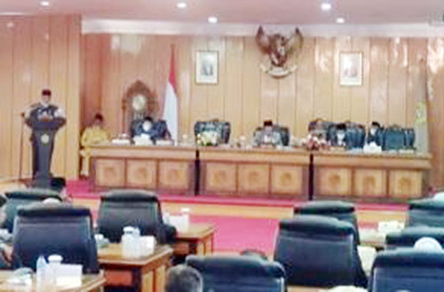 DPRD Karimun Gelar Paripurna Pengumuman Pemberhentian Bupati dan Wakil Bupati