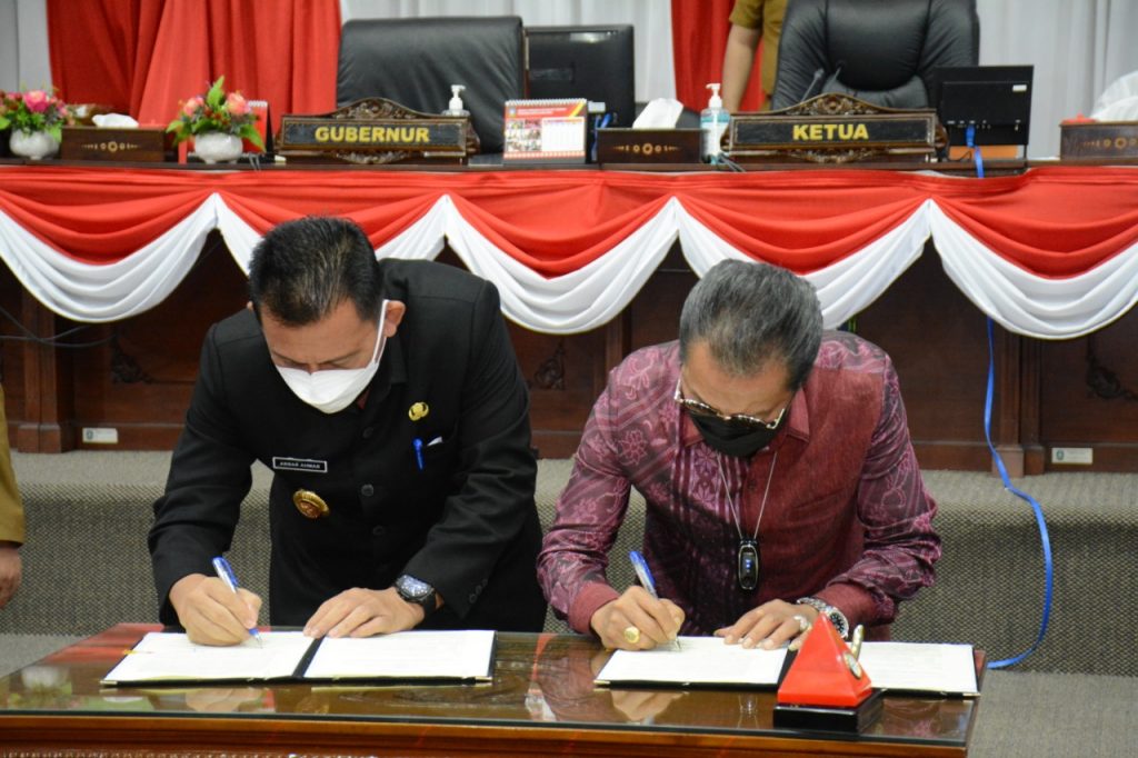 Paripurna Penandatanganan Nota Kesepakatan RPJMD Provinsi Kepri Tahun 2021 – 2026