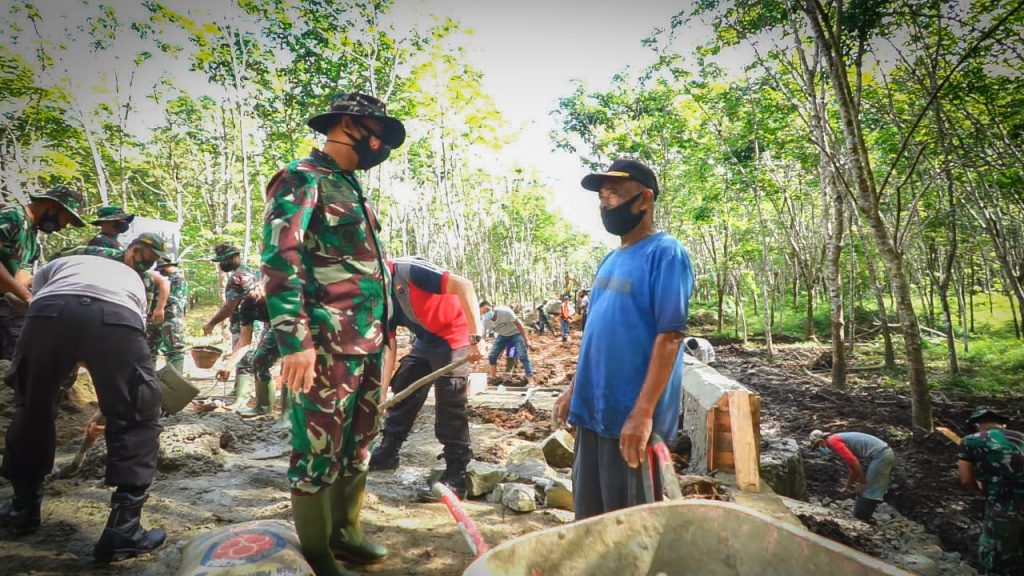Warga Relakan Tanah untuk Pembangunan Infrastruktur