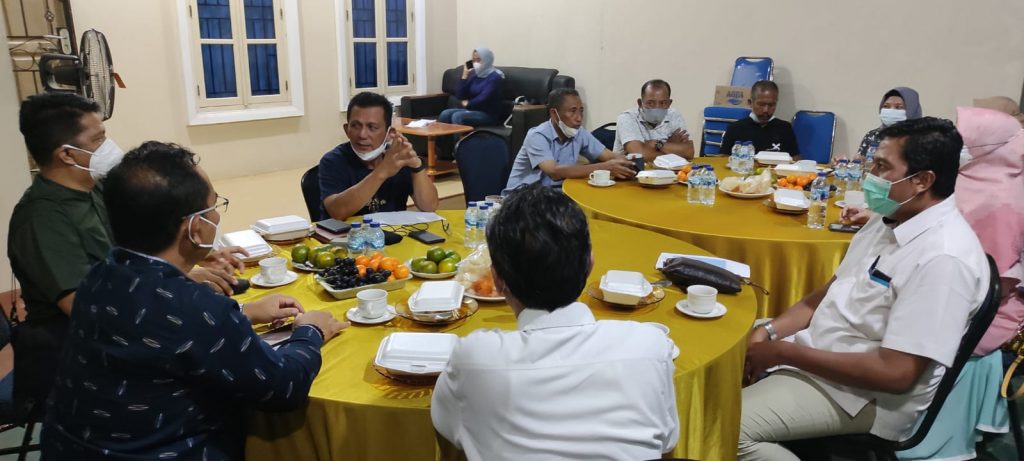 Usai Kunker Dari Karimun, Ansar Rapat Dengan OPD Sampai Tengah Malam