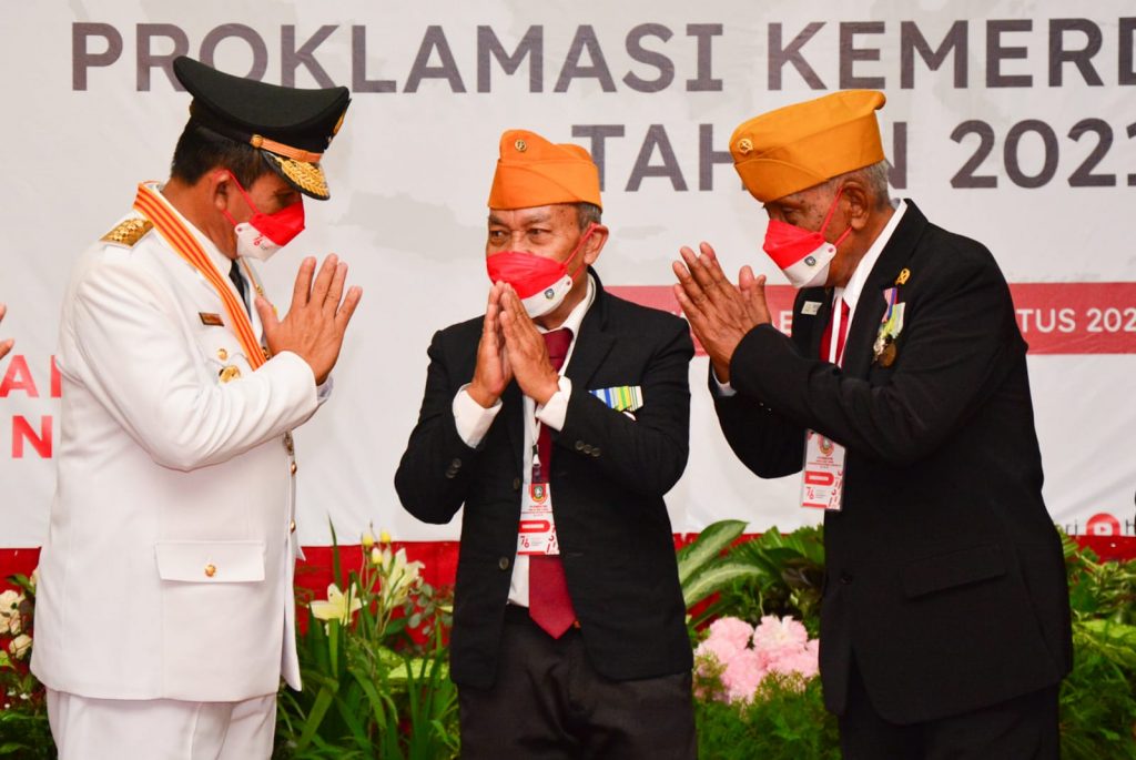 Gubernur dan Wagub Sampaikan Tali Asih untuk Veteran