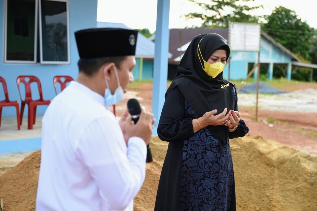 Datangi Ponpes dan Panti Asuhan di Bintan, TP-PKK Kepri Berikan Santunan