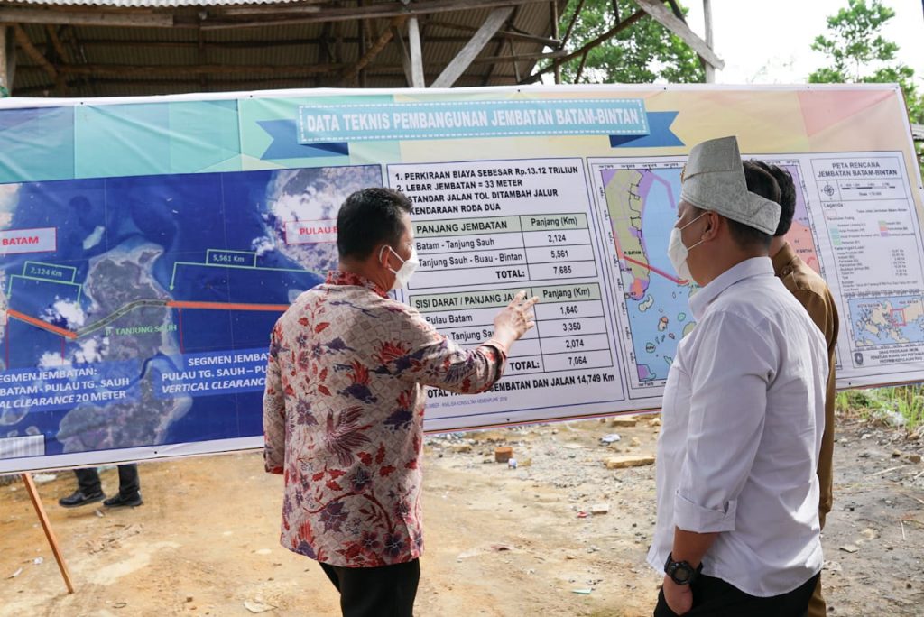 Gubernur dan Wamen ATR Tinjau Landing Point Jembatan Babin