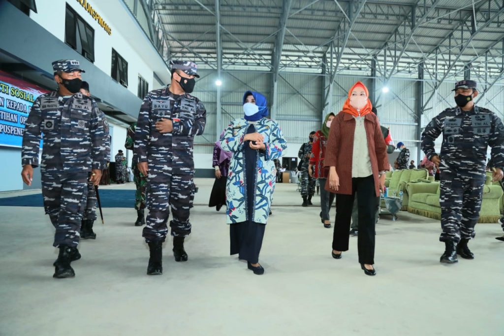 Kompak, Rahma Tinjau Serbuan Vaksinisasi Lanudal Tanjungpinang