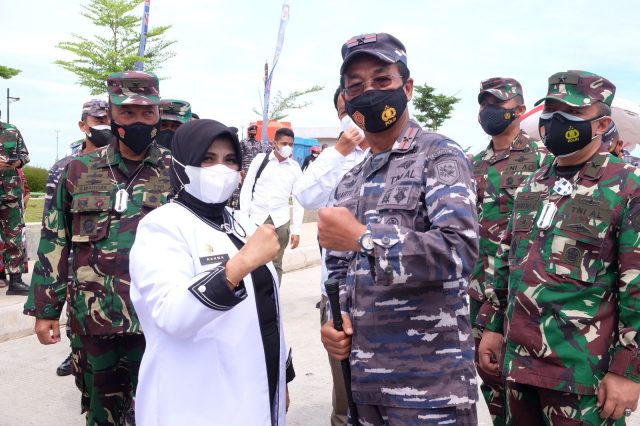 Sambut Hut ke-76 TNI AL, Rahma Apresiasi Baksos Lantamal IV