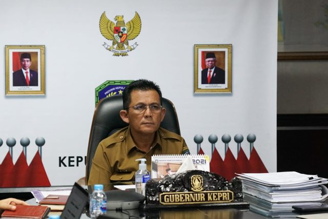 Gubernur Kepri Minta ASN dan Pegawai Swasta Pakai Baju Kurung Selama Seminggu