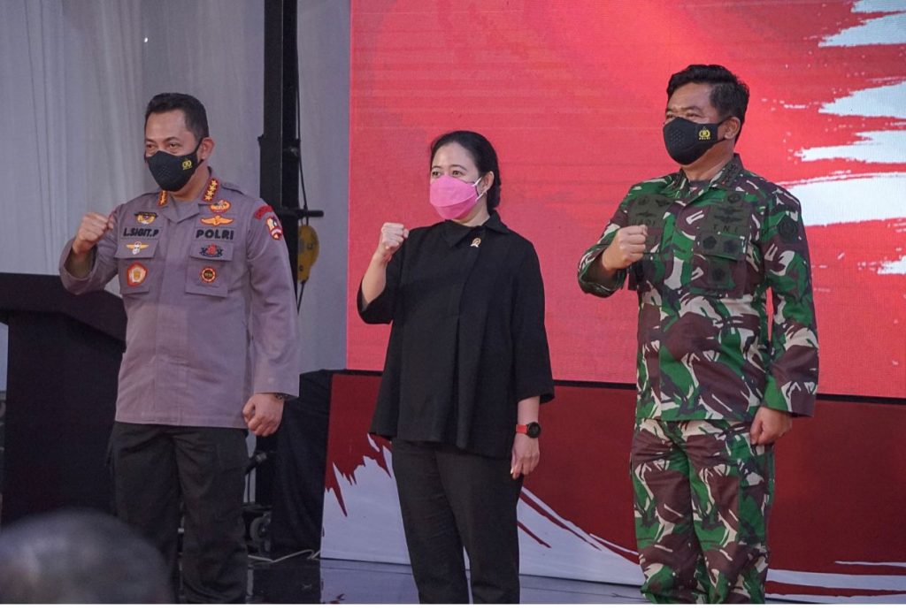 Tinjau Vaksinasi Massal Akabri 96, Kapolri: Terus Bekerja Keras Tanggulangi Covid-19