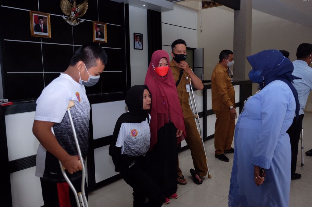 Walikota Rahma Lepas Atlet NPCI Tanjungpinang Ikuti Peparnas