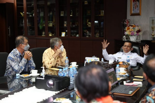 Gubernur Pimpin Rapat Bahas Rencana Pembangunan Jalan di Senggarang