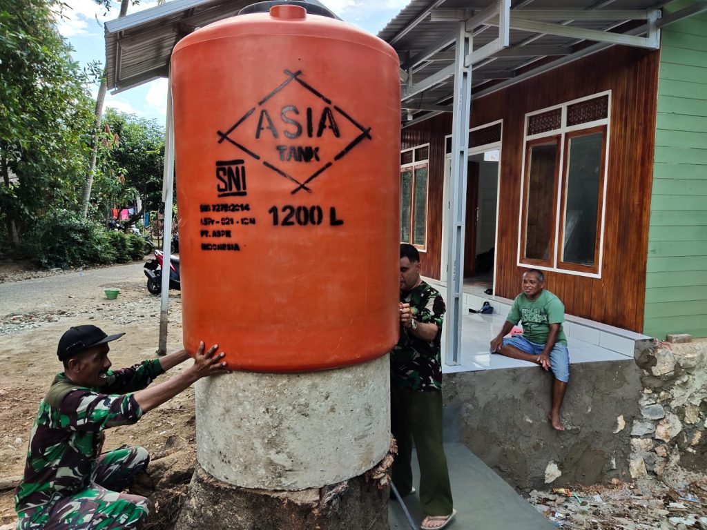 Pembuatan Tempat Wudhu, Satgas TMMD Kejar Waktu yang Tersisa