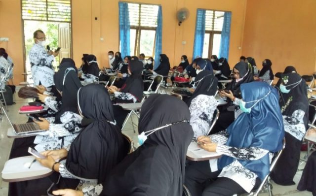Tingkatkan Profesional Guru, PGRI Gelar Bimtek Pemantapan PTK