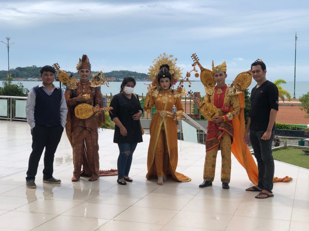 Kenalkan Budaya di Jember Fashion Carnaval, AKARI Minta Perhatian Pemprov Kepri