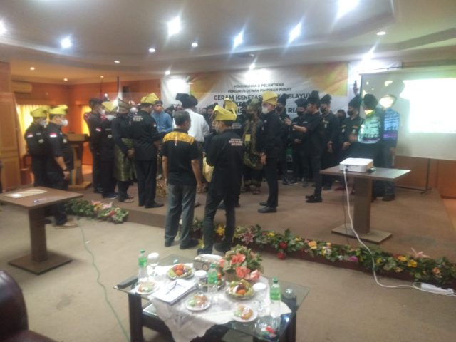 Gubernur Lantik Pengurus Geram Kepri