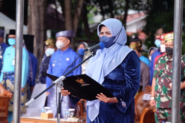 1.000 Surat dari Walikota Rahma Untuk Anak Berprestasi