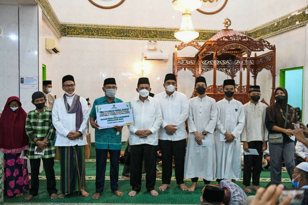 Gubernur Ansar Bersafari Ranadhan di Masjid At-Taqwa Tanjung Uban