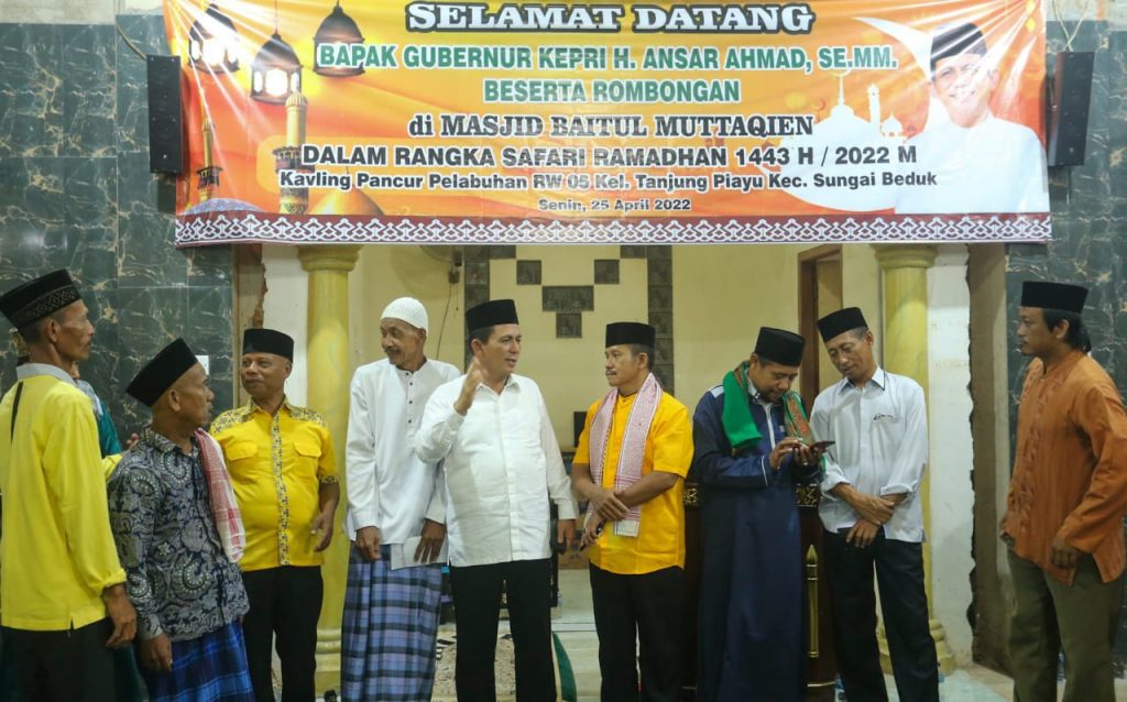 Gubernur Kepri Safari Ramadhan Ke Masjid Baitul Muttaqien