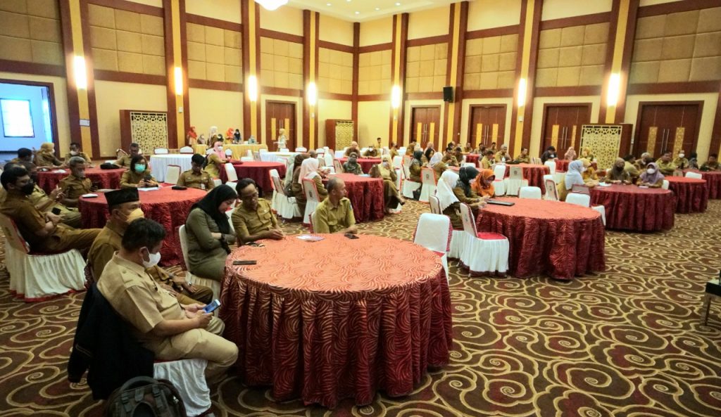 Sekdaprov Adi Ingatkan Tupoksi Pegawai dan Honorer di Kegiatan Pembinaan Jabatan