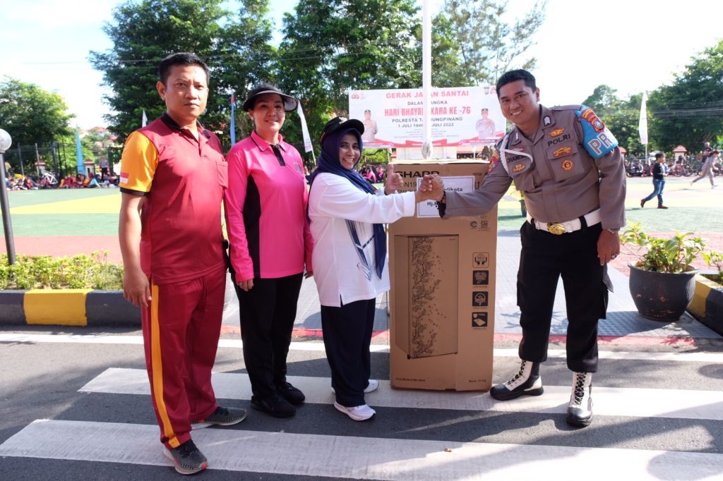 Hari Bhayangkara, Rahma Gerak Jalan Santai Bareng Polresta Tanjunjungpinang