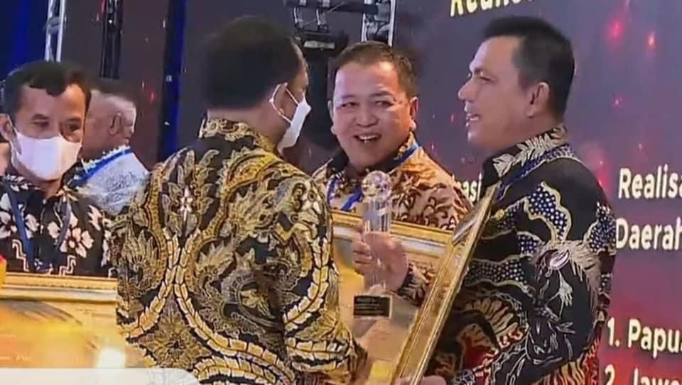 Pemprov Kepri Terima Penghargaan Realisasi Belanja APBD Tertinggi dari Mendagri