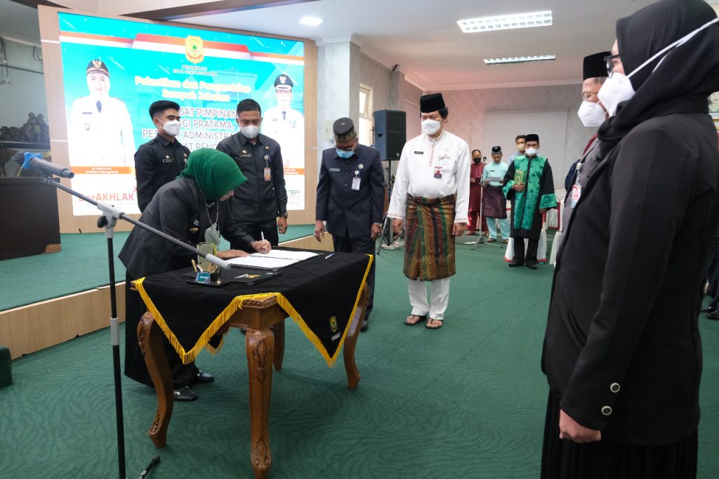 Untuk Penyegaran, Rahma Rotasi Pejabat Sesuai Kompetensinya