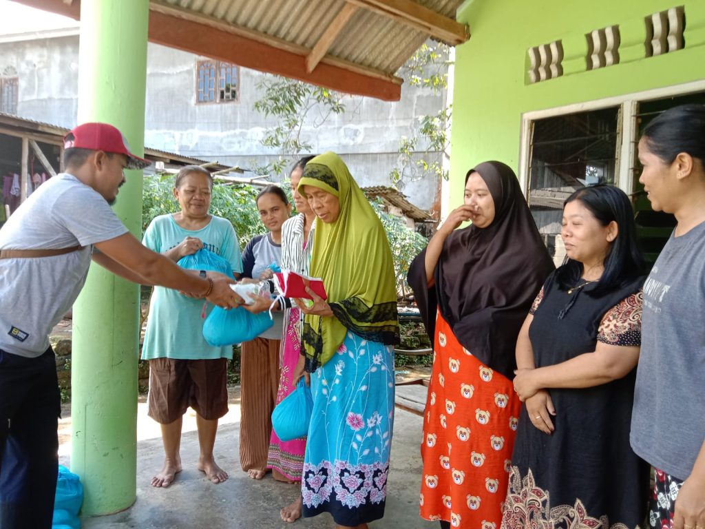 Yayasan MPPI Berbagi Sembako ke Masyarakat Bintan