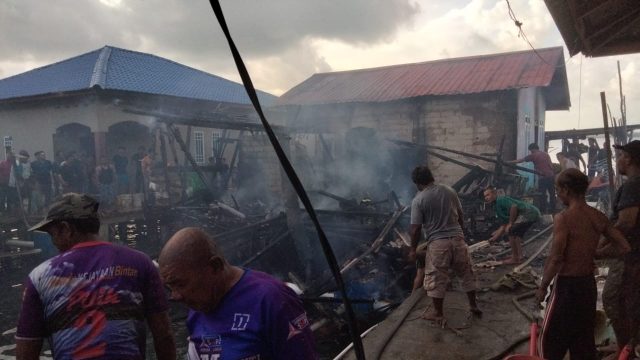 Gara-gara Goreng Kerupuk, Rumah Lansia di Bintan Ludes Terbakar