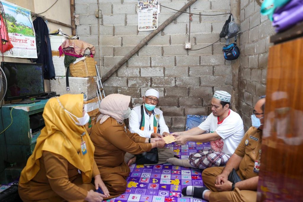 Keluarga Penderita Kanker Sarkoma Terharu Dibantu Rahma