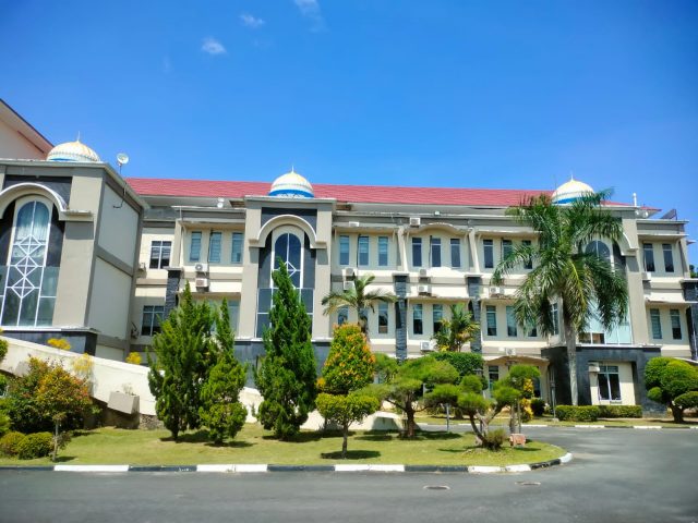 Sesuai Jumlah Gurindam 12, Rahma Bangun Kembali 12 Kubah di Atap Kantor Wali Kota