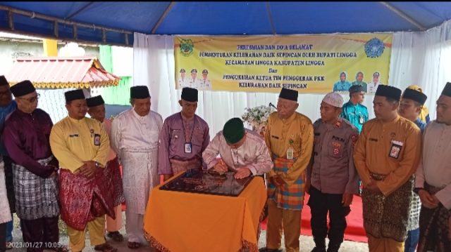 FOTO Suasana Peresmian dan Doa Selamat Pembentukan Kelurahan Daik Sepincan