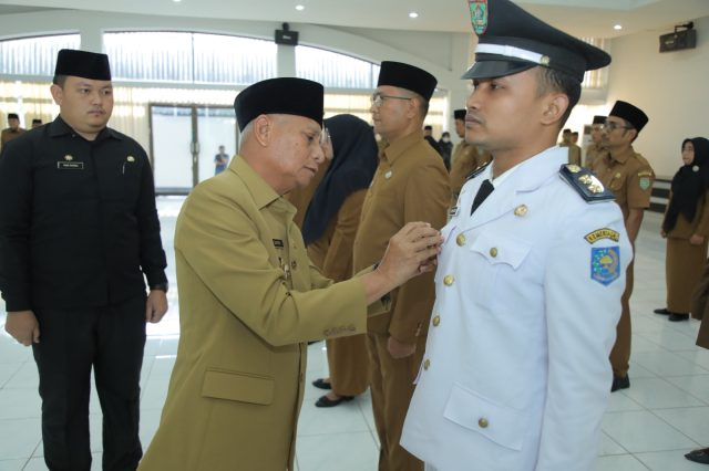 Bupati Surya Ambil Sumpah dan Janji Jabatan Pimpinan Tinggi Pratama, Jabatan Administrator dan Pengawas