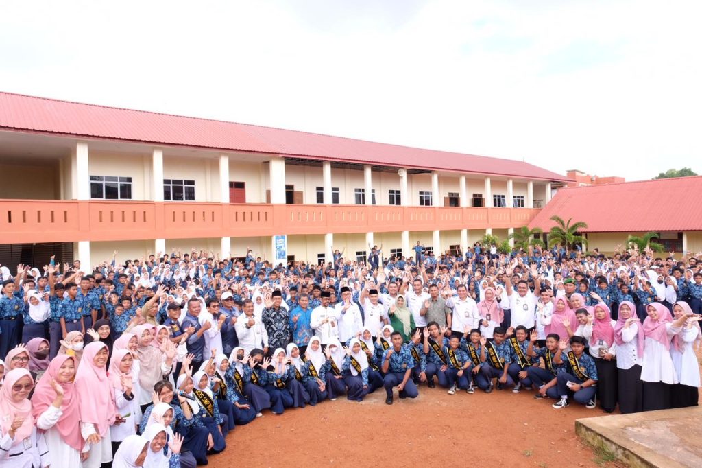 Rahma Tegaskan Selama Dirinya Menjabat Seragam Gratis Tetap Ada!