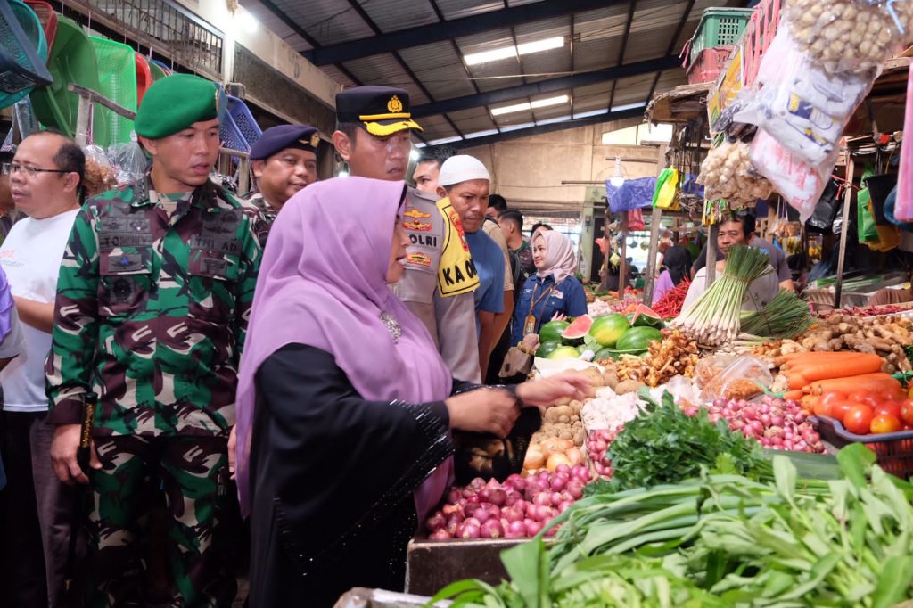 Rahma Bersama Forkopimda Pantau Ketersediaan Harga Pangan di Pasar